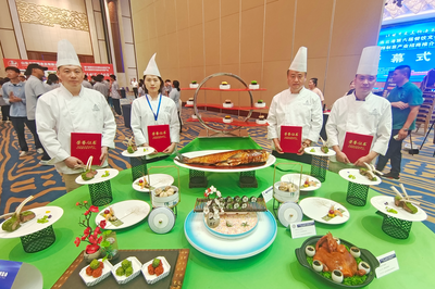 做强餐饮产业，提升餐饮服务核心价值